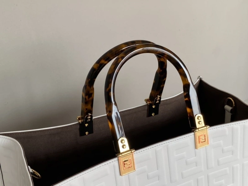 F**di shopping bags 4222c-0054