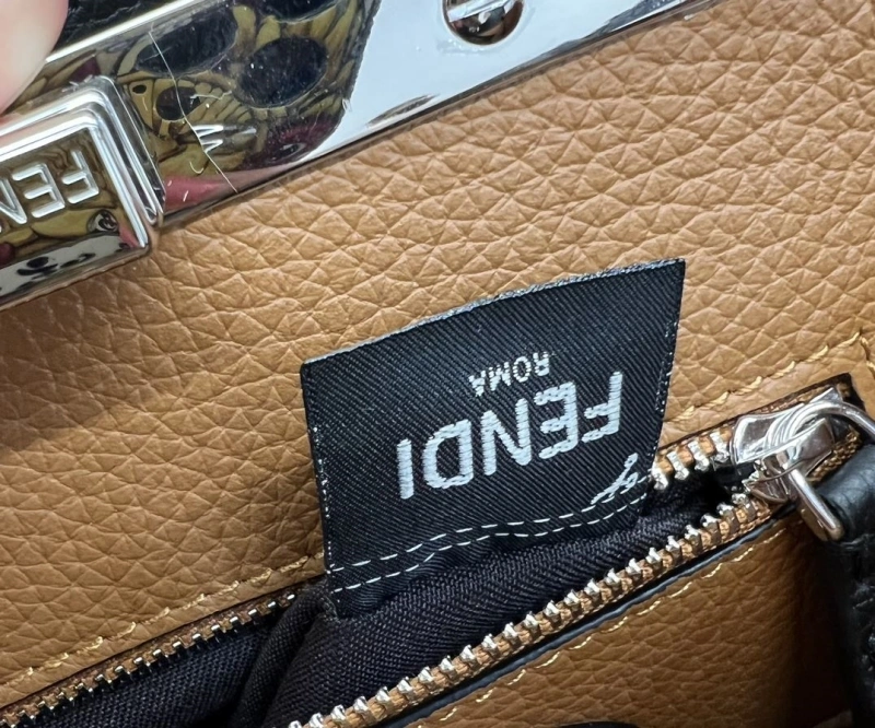 F**di top handle bags 4222c-0068
