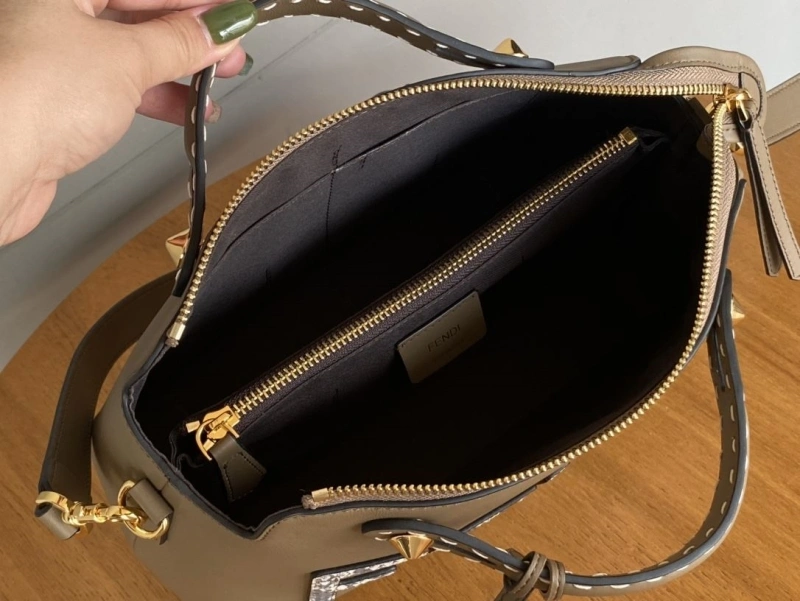 F**di top handle bags 4222c-0090
