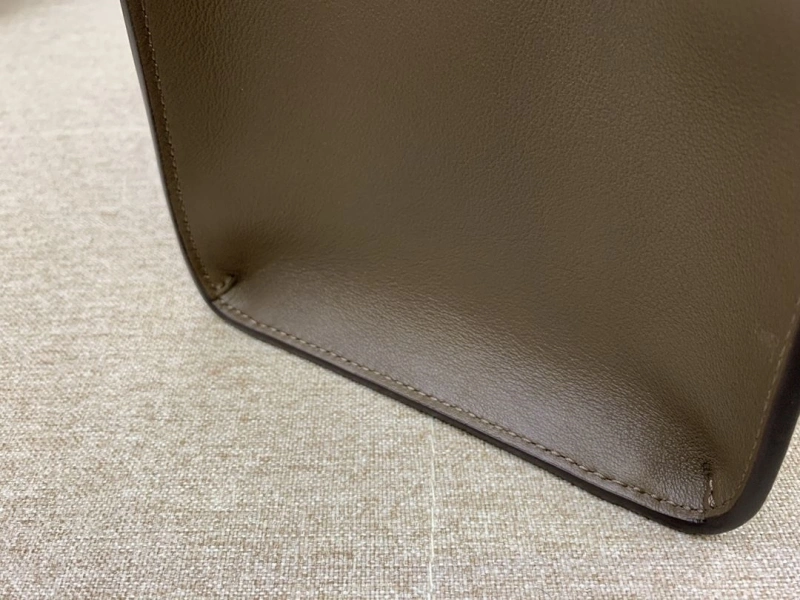 F**di top handle bags 4222c-0100