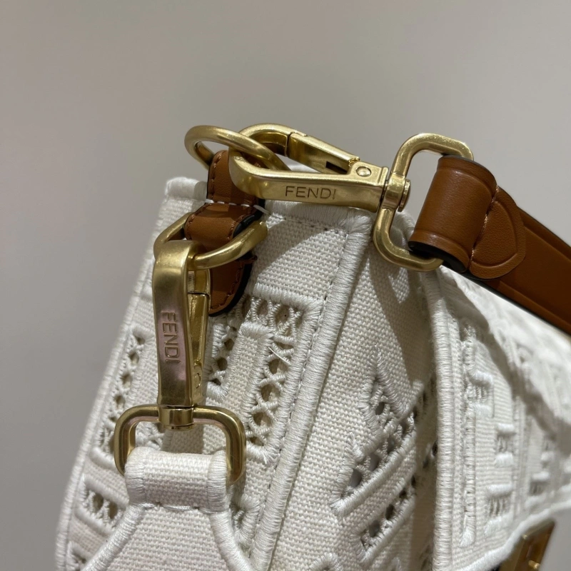 F**di baguette bags 4222c-0110