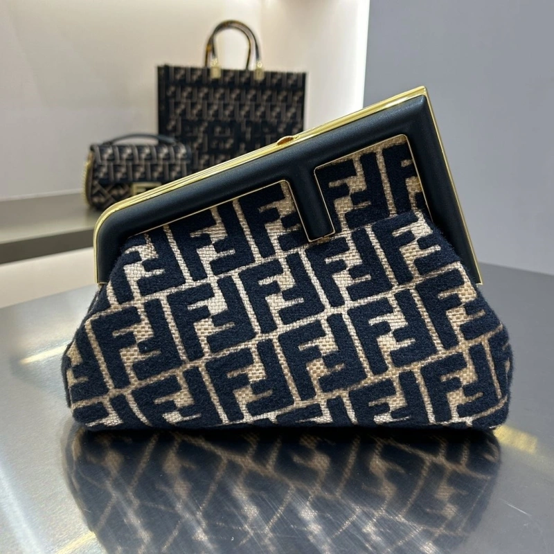 F**di first bags 4222c-0129