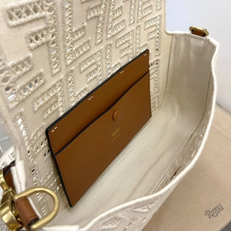 F**di baguette bags 4222c-0136