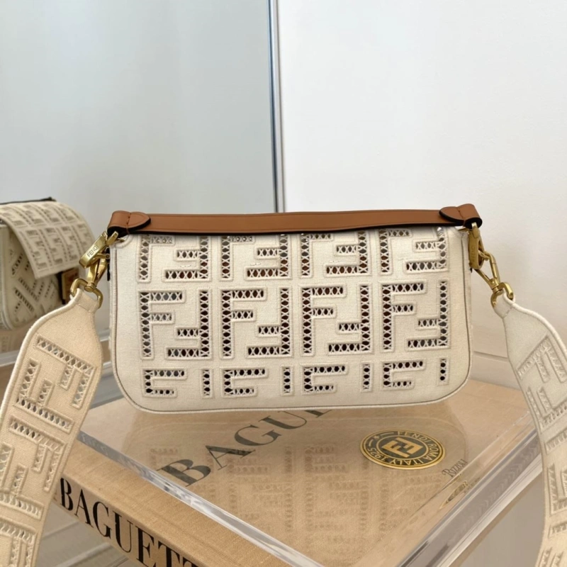 F**di baguette bags 4222c-0136