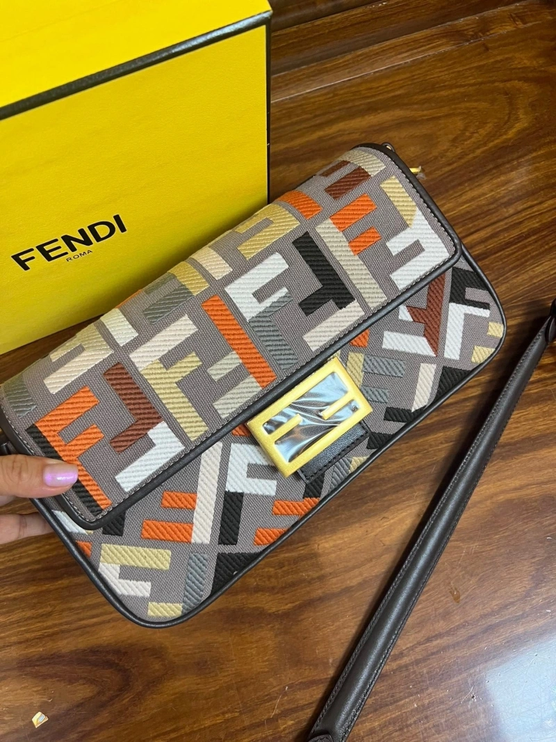 F**di baguette bags 4222c-0143