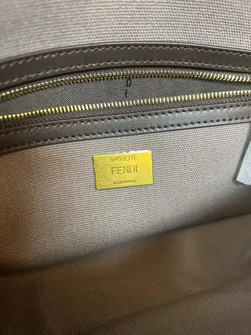 F**di baguette bags 4222c-0143