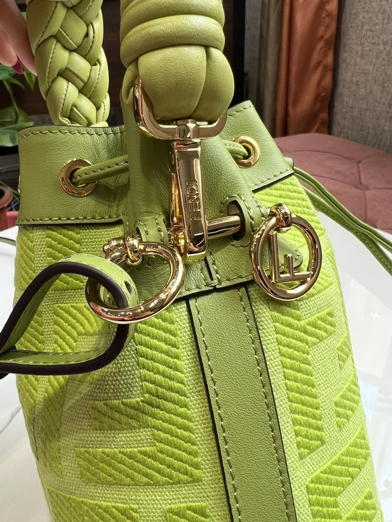 F**di bucket bags 4222c-0154