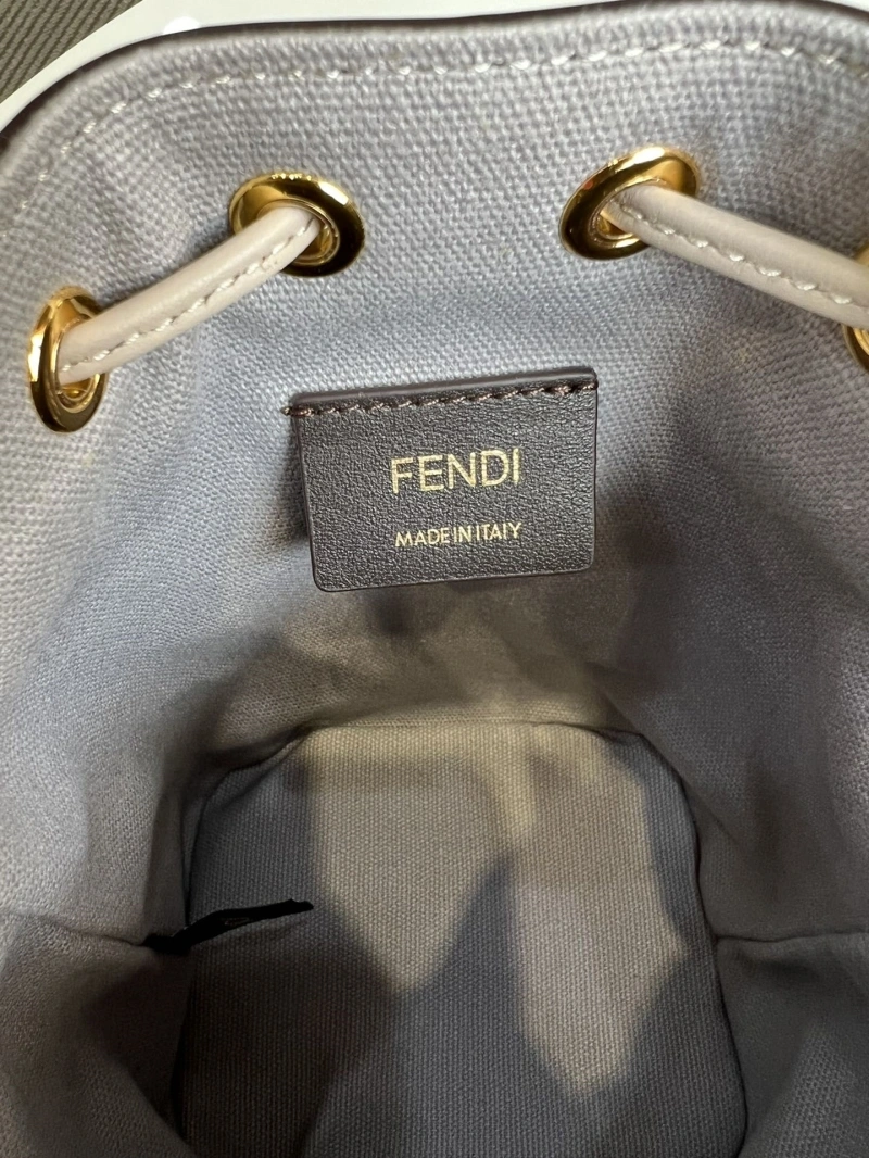 F**di bucket bags 4222c-0156