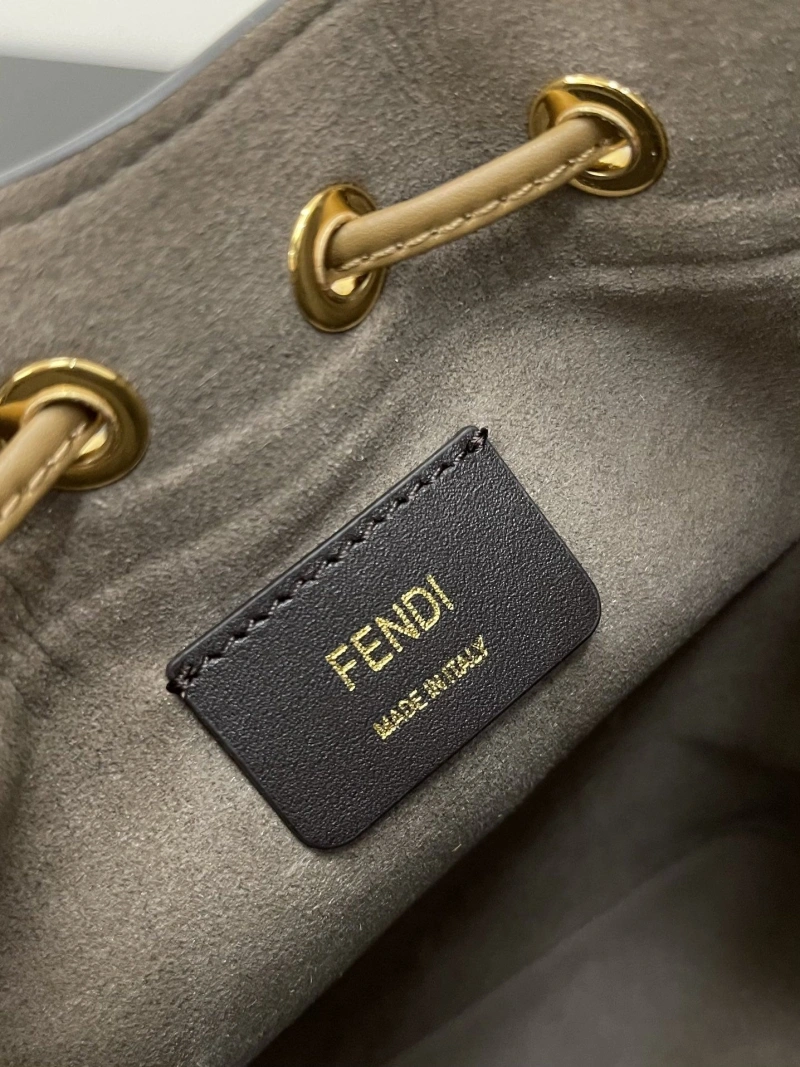 F**di bucket bags 4222c-0168