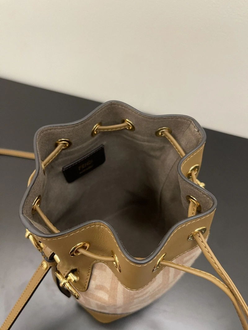 F**di bucket bags 4222c-0168