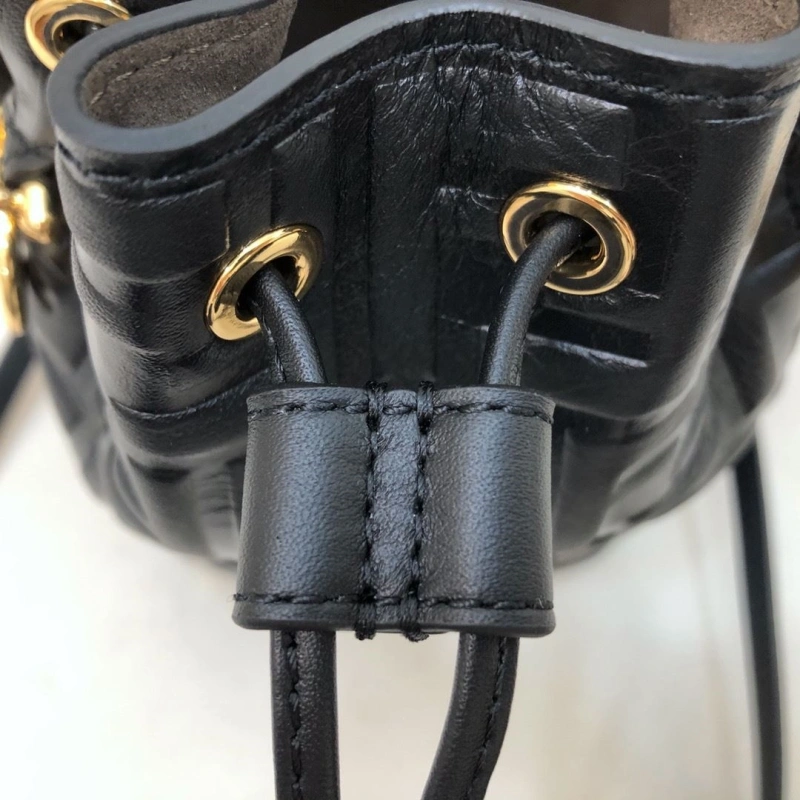 F**di bucket bags 4222c-0170