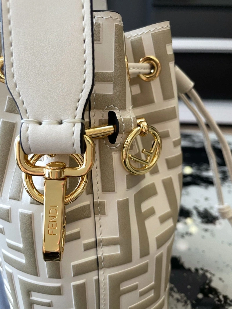 F**di bucket bags 4222c-0171