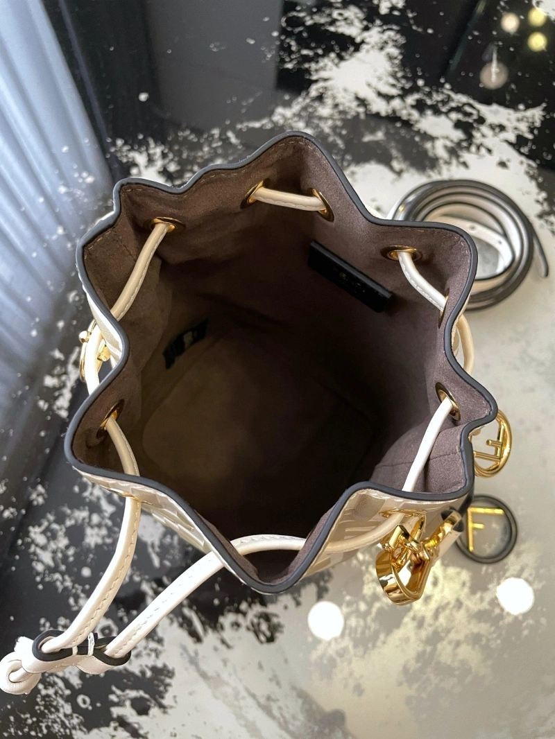F**di bucket bags 4222c-0171