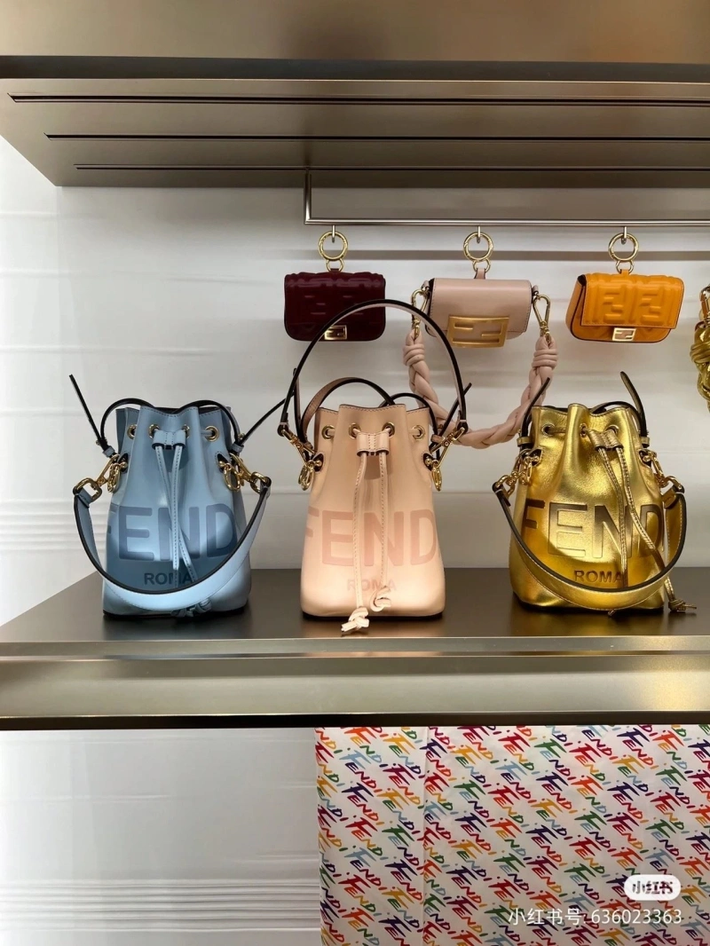 F**di bucket bags 4222c-0173