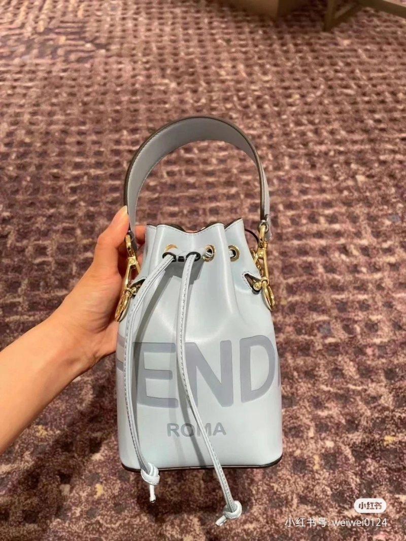 F**di bucket bags 4222c-0173