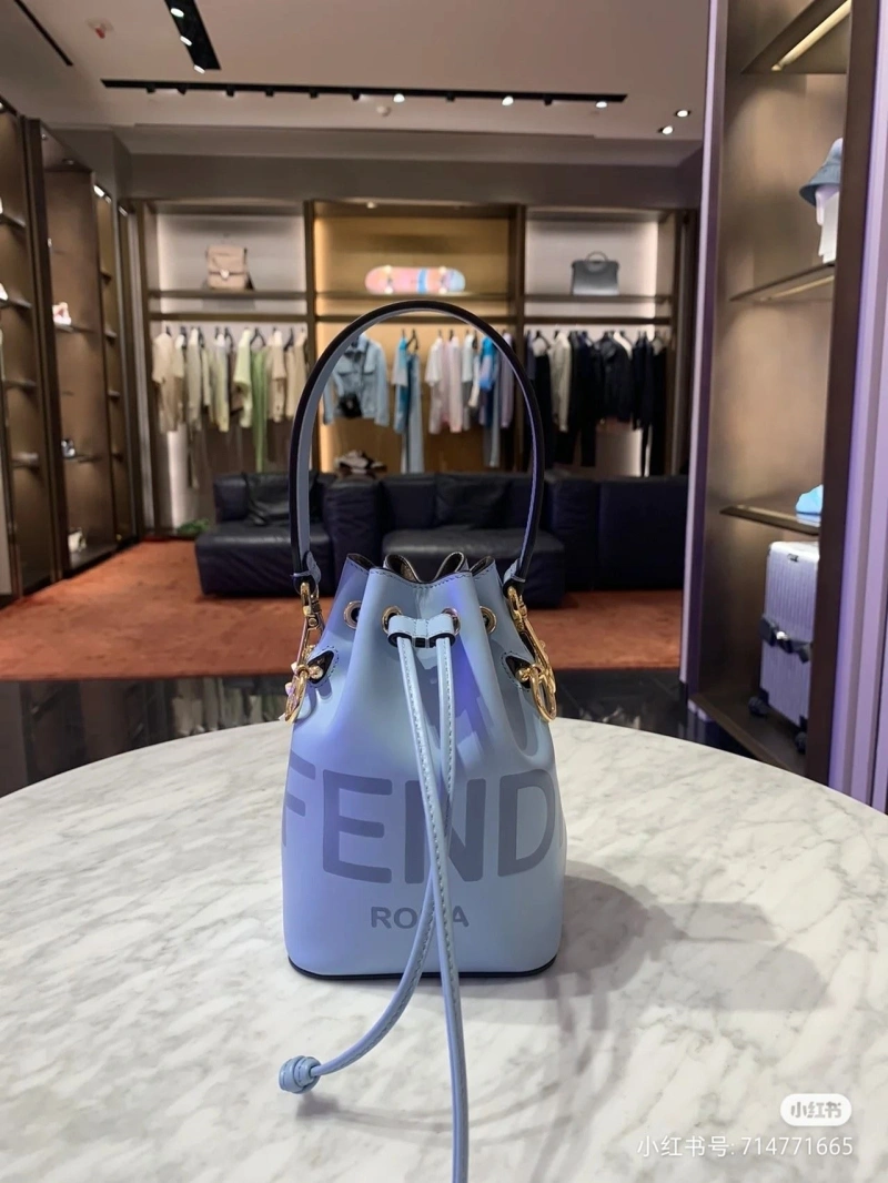 F**di bucket bags 4222c-0173