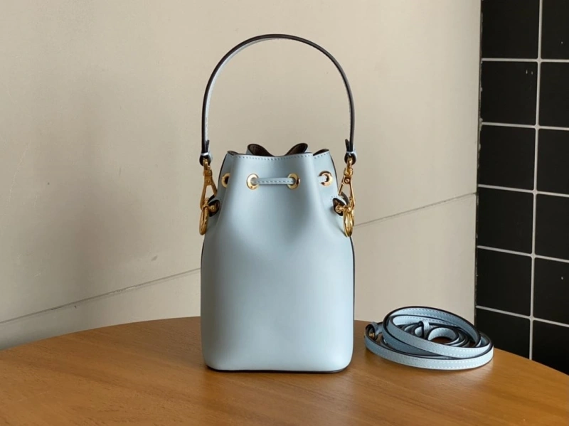 F**di bucket bags 4222c-0174