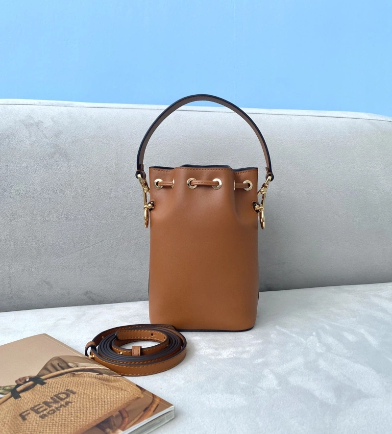 F**di bucket bags 4222c-0178