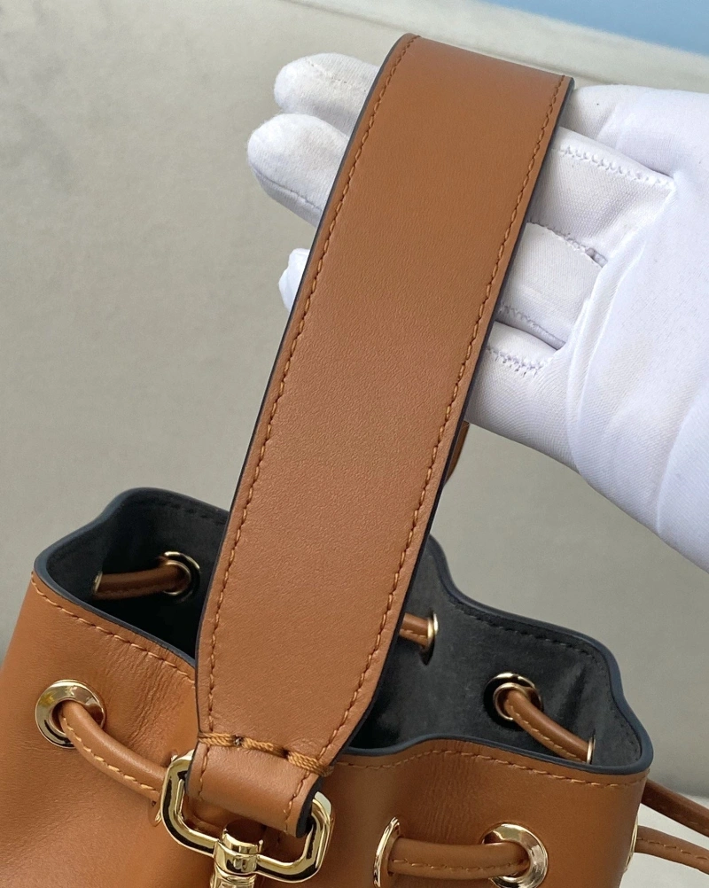 F**di bucket bags 4222c-0178