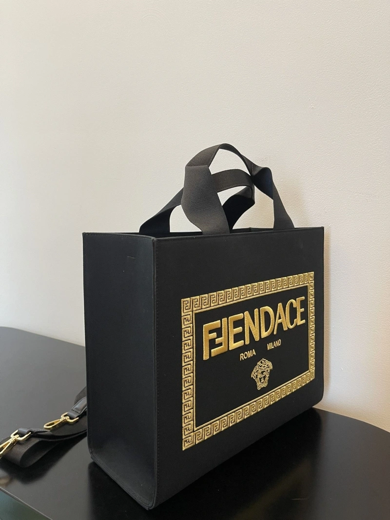 F**di shopping bags 4222c-0204