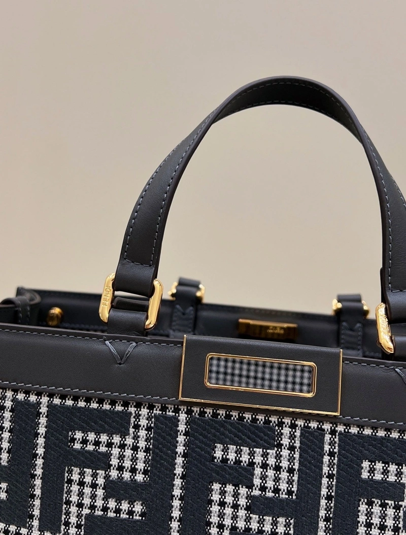 F**di shopping bags 4222c-0213