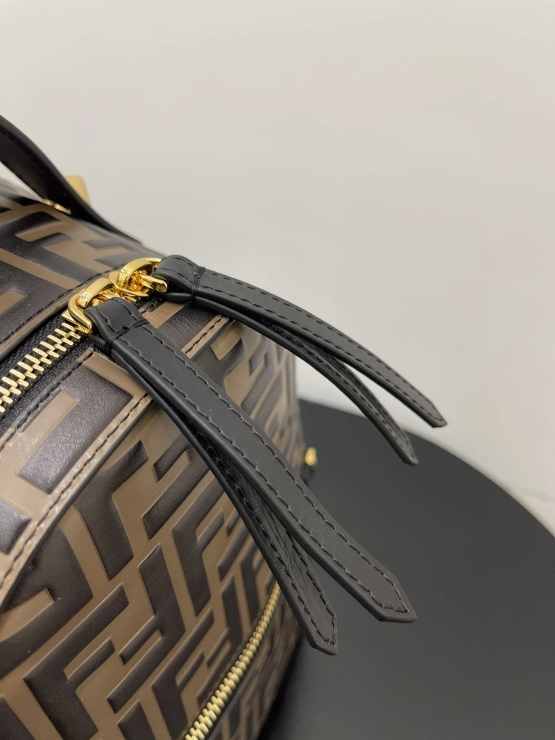 F**di backpacks 4222c-0216