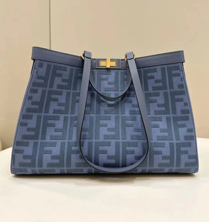 F**di shopping bags 4222c-0230