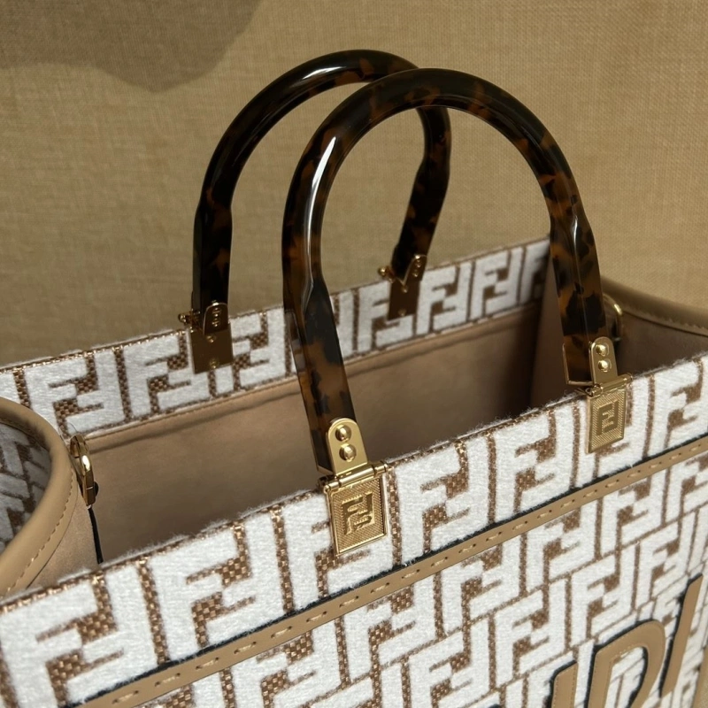 F**di shopping bags 4222c-0254
