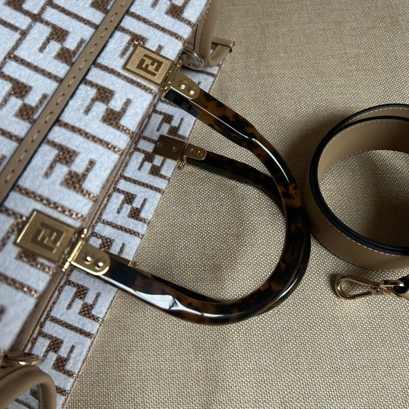 F**di shopping bags 4222c-0254