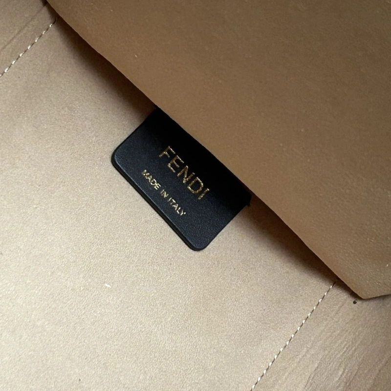 F**di shopping bags 4222c-0254