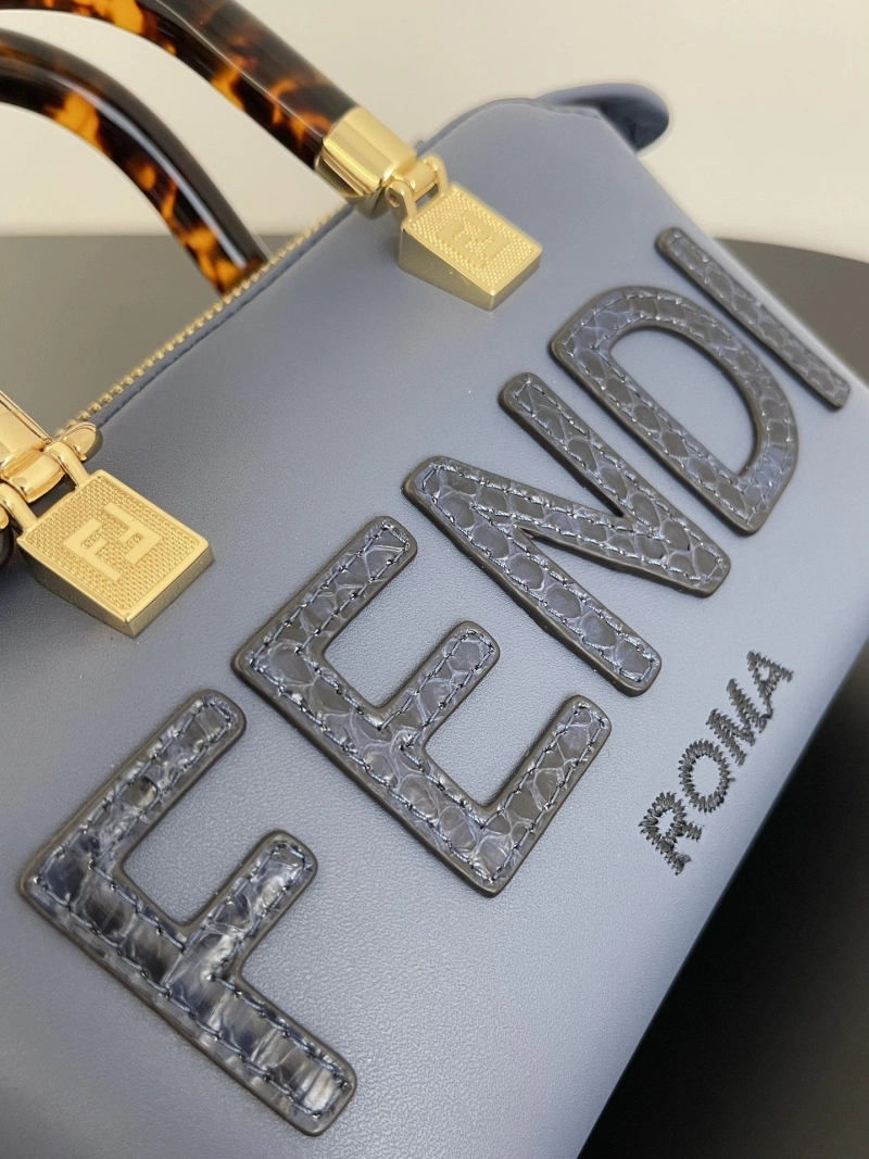 F**di top handle bags 4222c-0257
