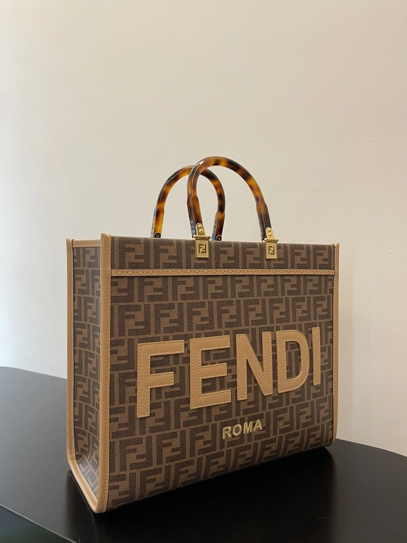 F**di shopping bags 4222c-0266
