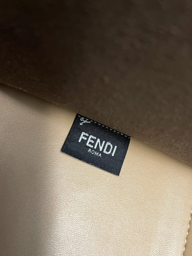 F**di shopping bags 4222c-0266