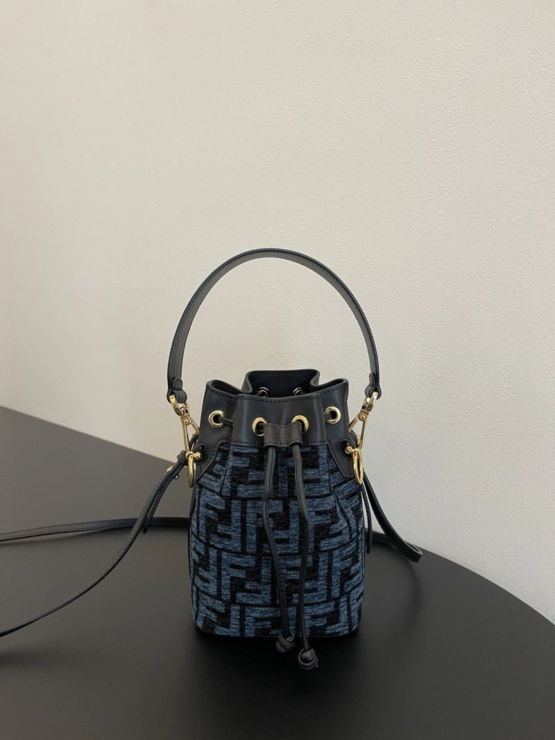F**di bucket bags 4222c-0267