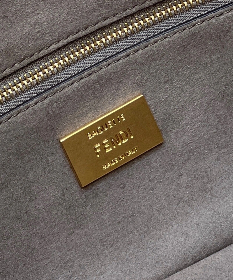 F**di baguette bags 4222c-0272