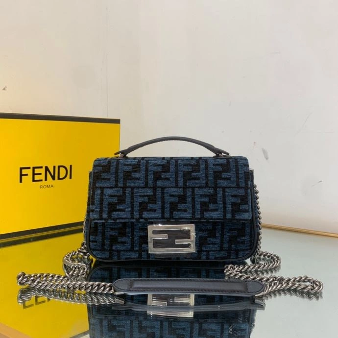 F**di baguette bags 4222c-0274