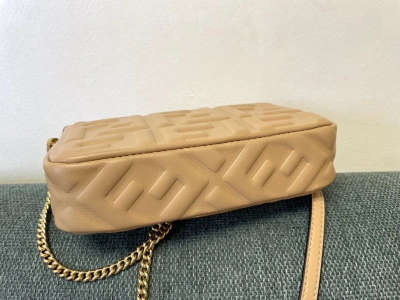 F**di baguette bags 4222c-0292