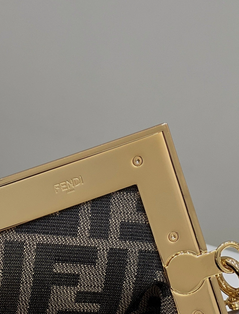 F**di first bags 4222c-0377