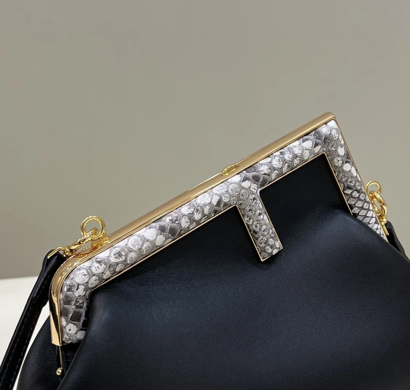 F**di first bags 4222c-0380