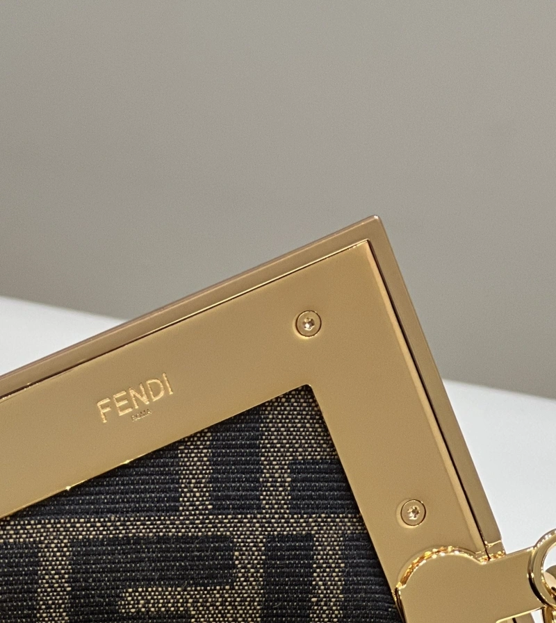 F**di first bags 4222c-0380