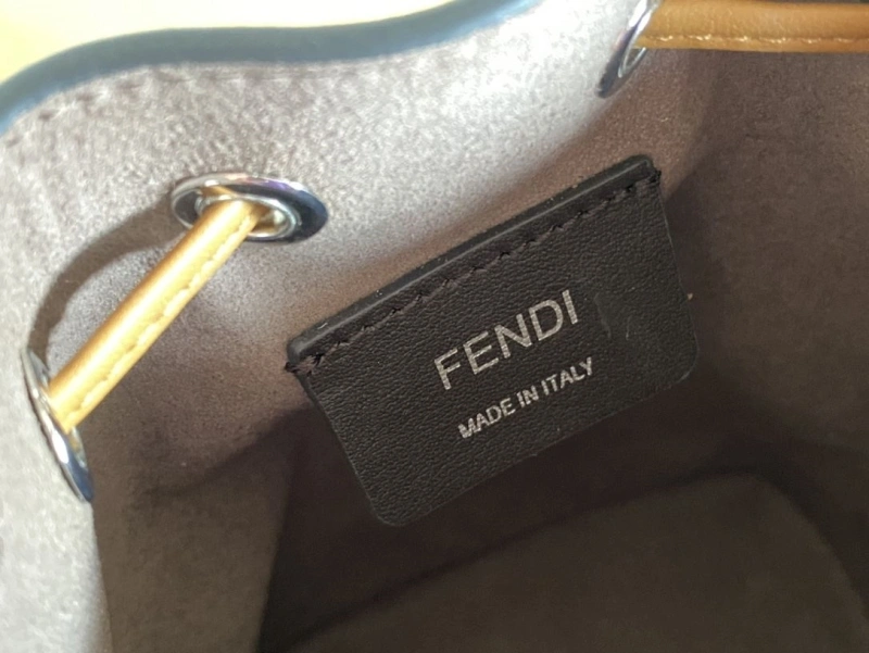 F**di bucket bags 4222c-0383
