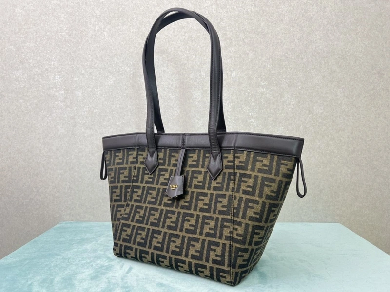 F**di shopping bags 4222c-0395