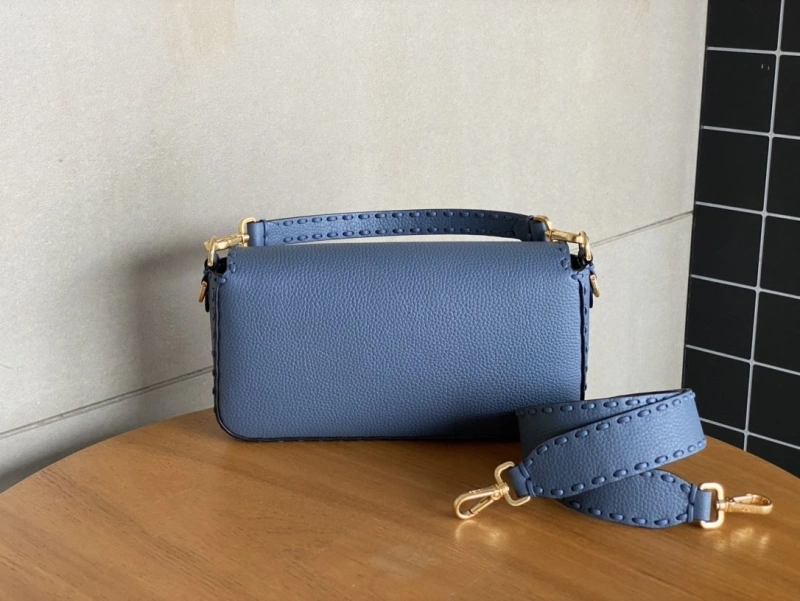 F**di baguette bags 4222c-0439