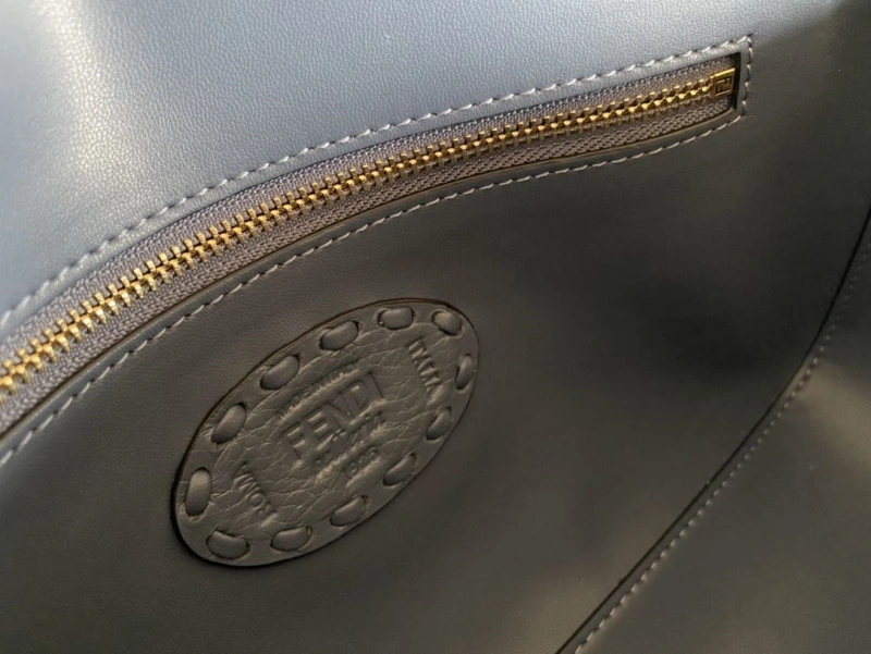 F**di baguette bags 4222c-0439