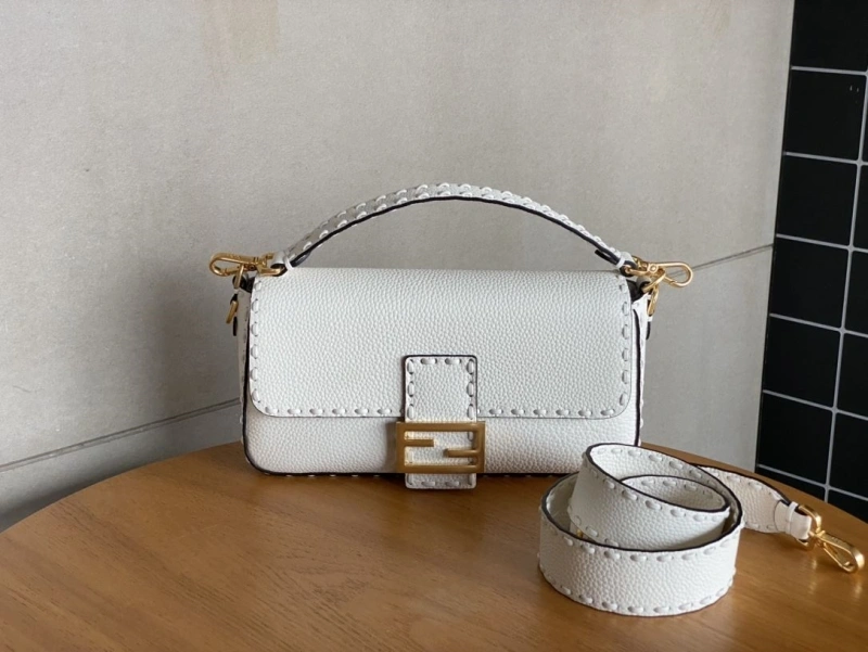 F**di baguette bags 4222c-0440