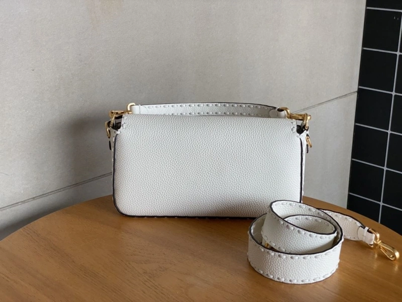 F**di baguette bags 4222c-0440