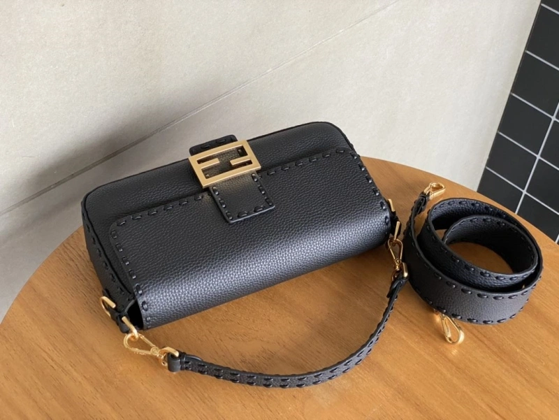 F**di baguette bags 4222c-0441