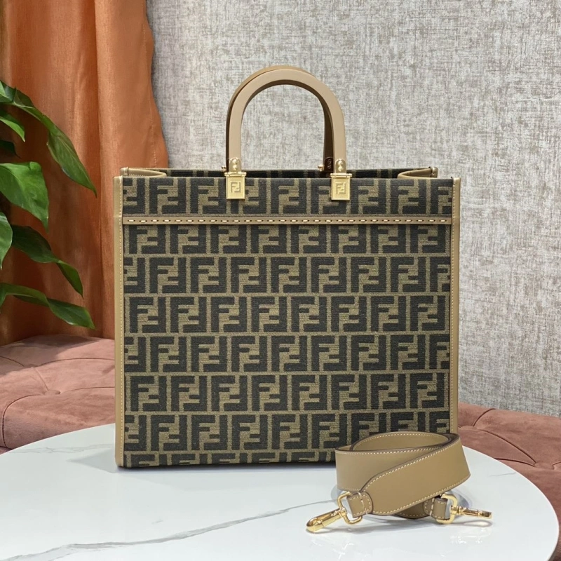 F**di shopping bags 4222c-0446