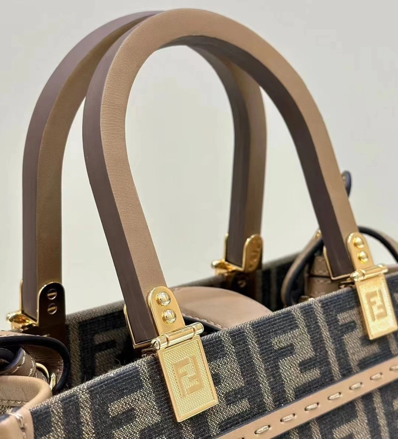F**di shopping bags 4222c-0447