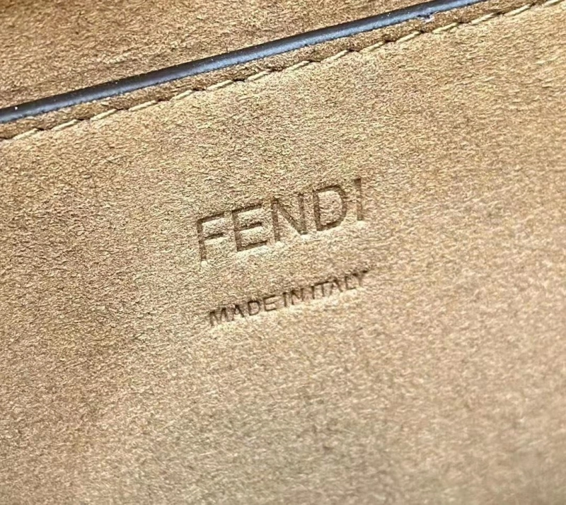 F**di shopping bags 4222c-0447